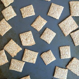 Whole Wheat Oatmeal Crackers medium zoom