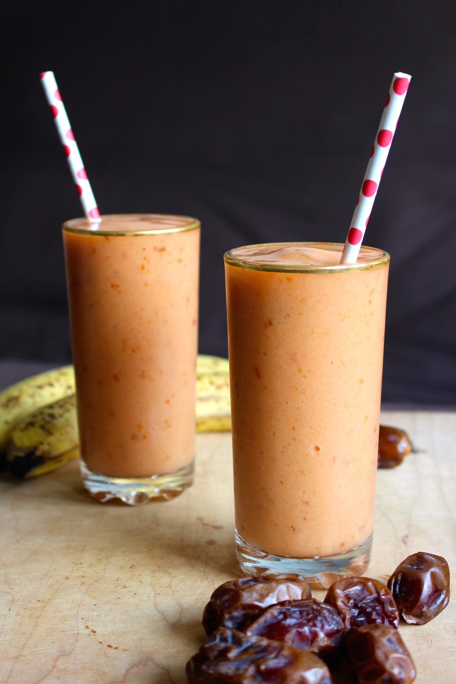 two Papaya Date Smoothies