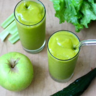 Refreshing green smoothie