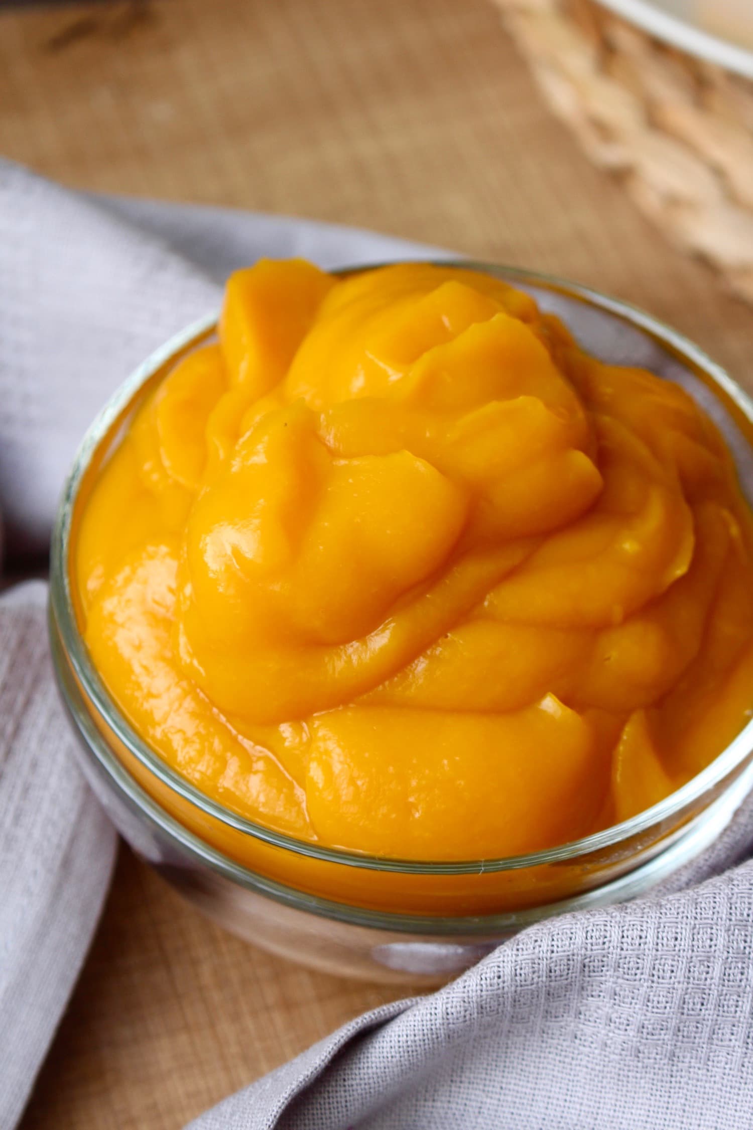 Homemade pumpkin Puree in a bowl