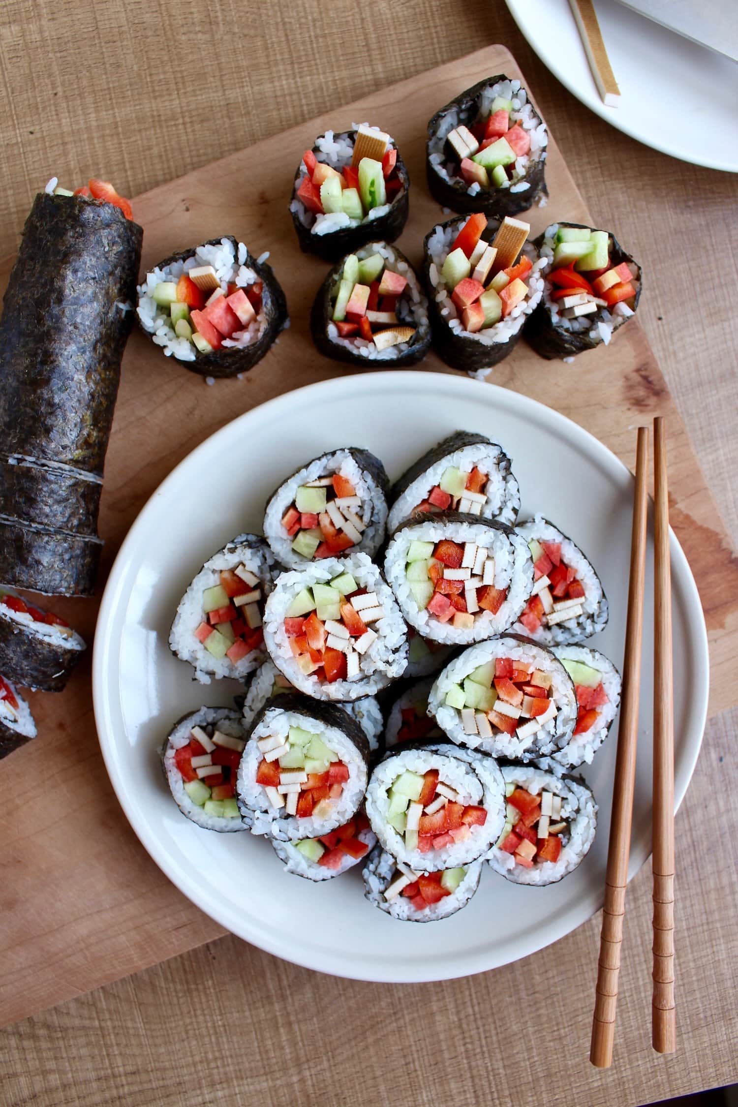 How to Make Homemade Sushi Rolls - Fifteen Spatulas