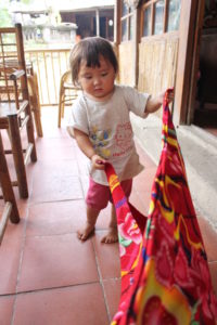 sapa-vietnam-little-girl