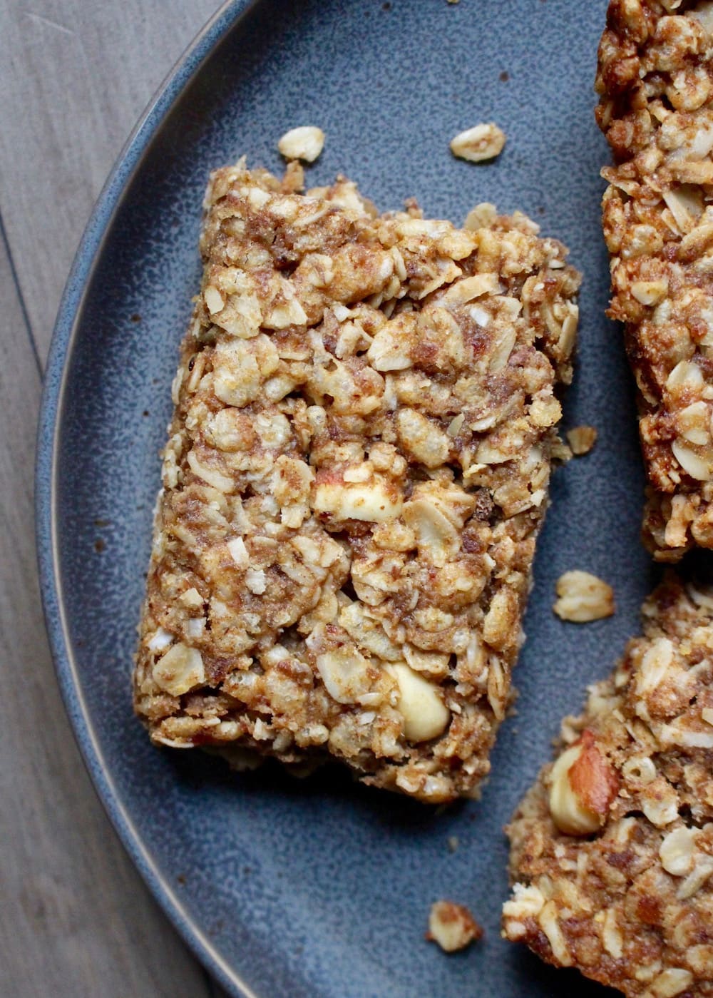 Peanut Butter Coconut Granola Bars - The Conscientious Eater