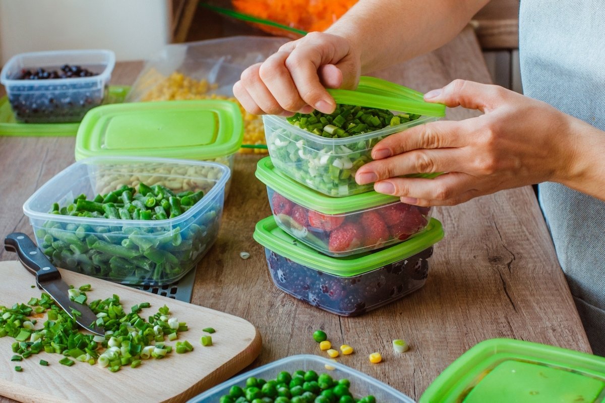 No Cook Vegan Bento Snack Box recipe - Sweet Peas and Saffron