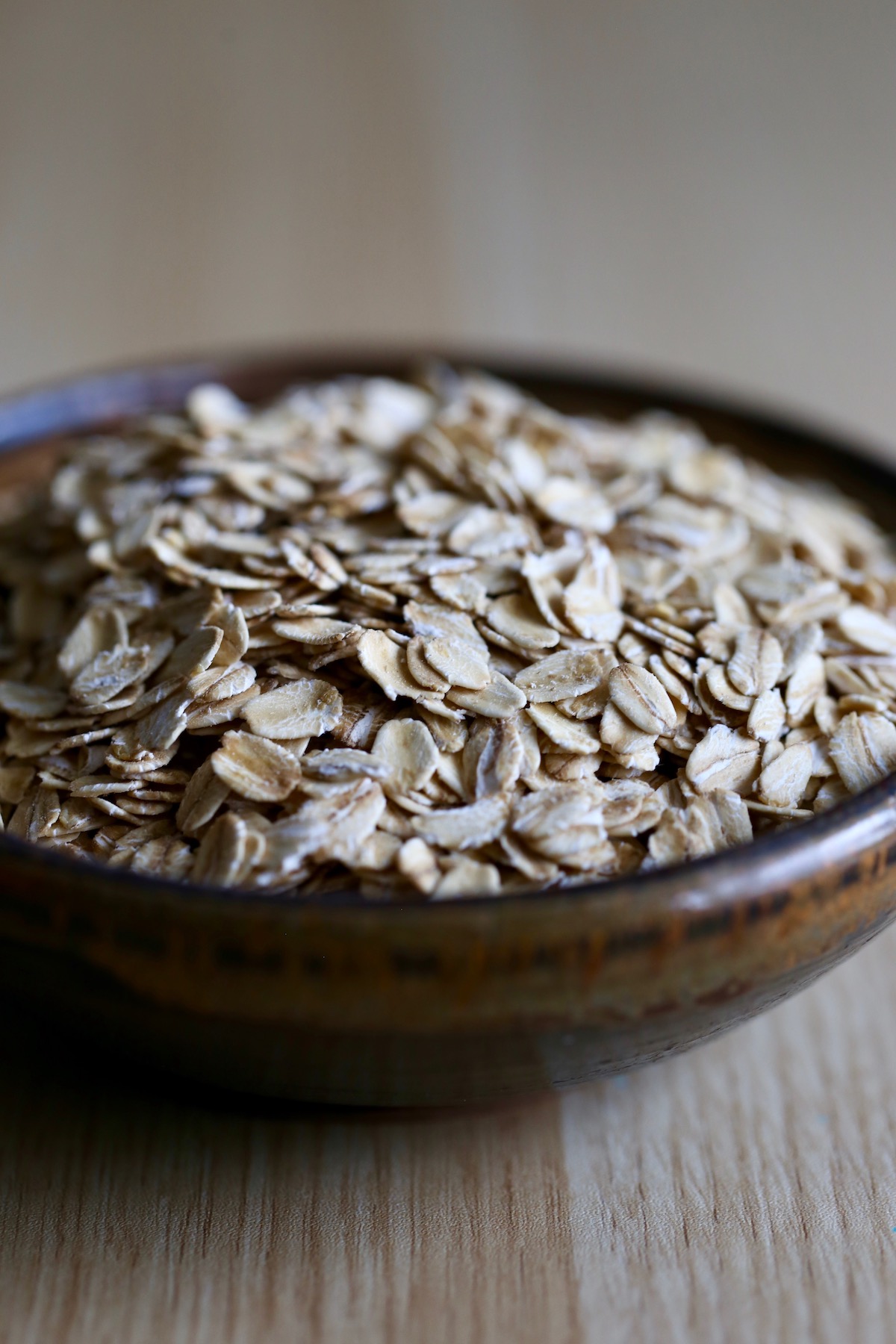 Old fashioned rolled oats in a bowl